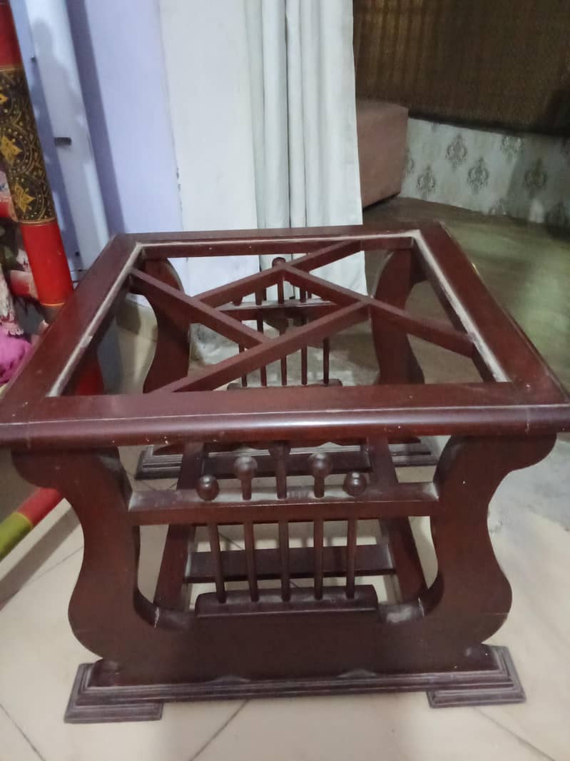 single small table 0