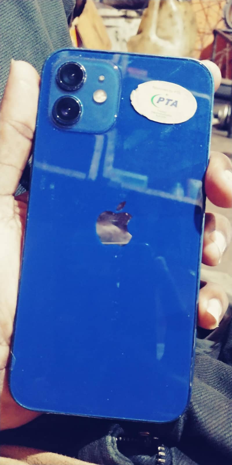 Apple iPhone 12 1