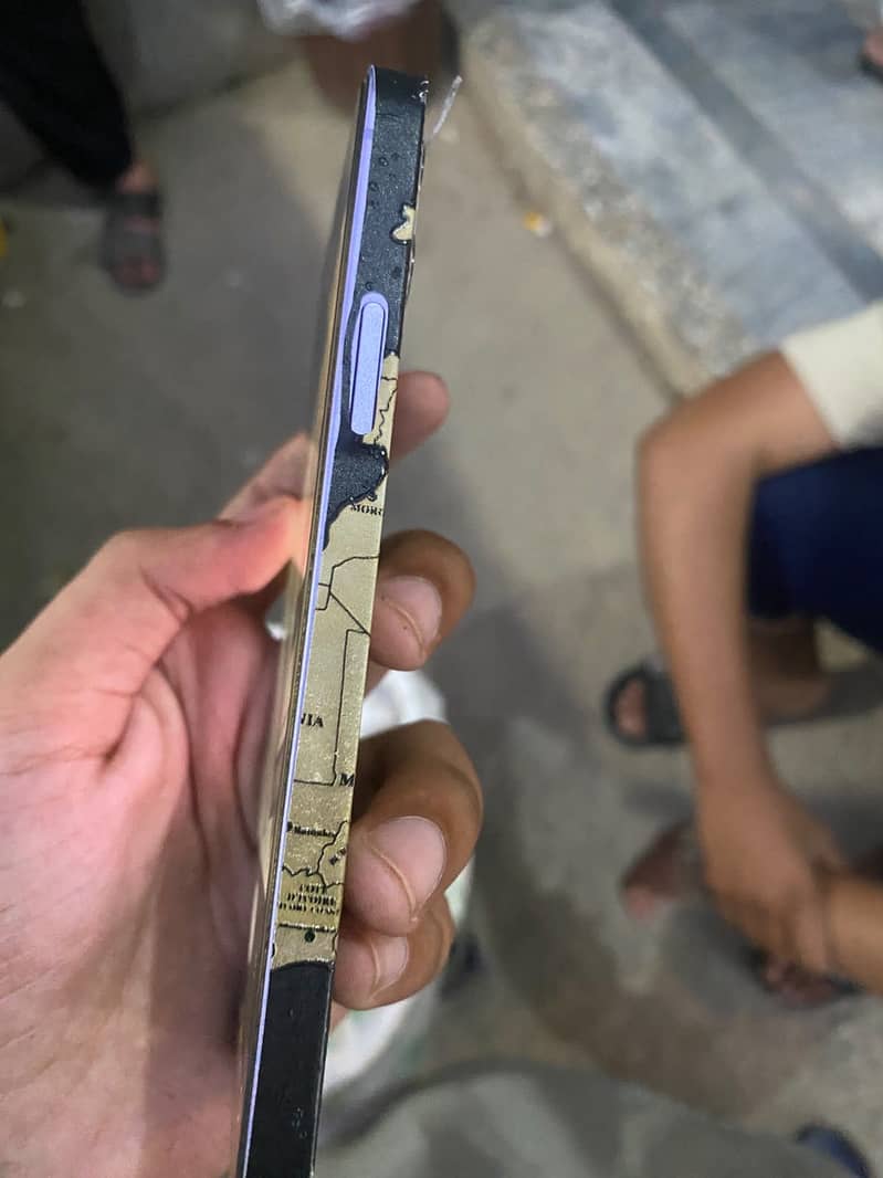 Apple iPhone 12 0