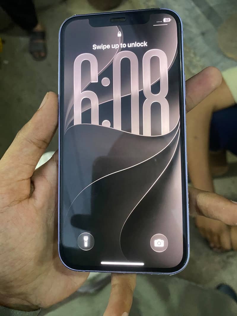 Apple iPhone 12 3