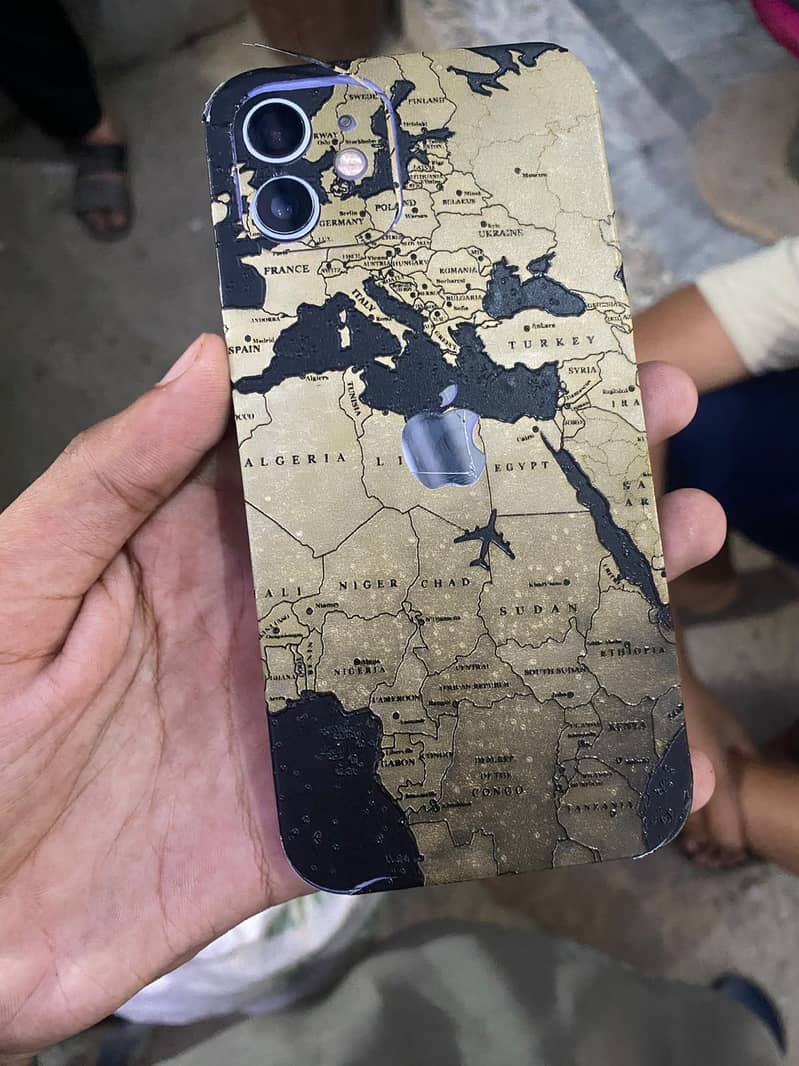 Apple iPhone 12 6