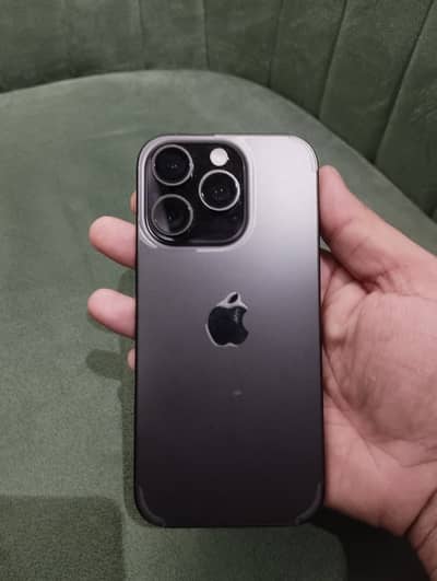 Apple iPhone 16 Pro