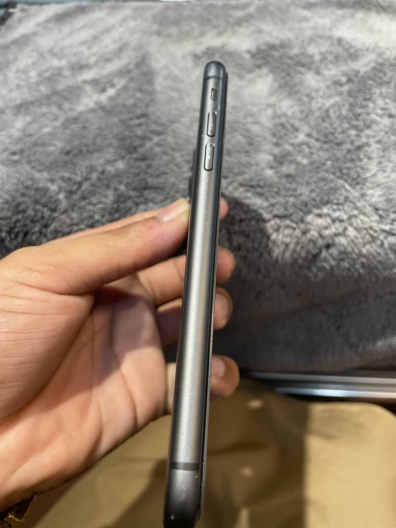Apple iPhone 11 1