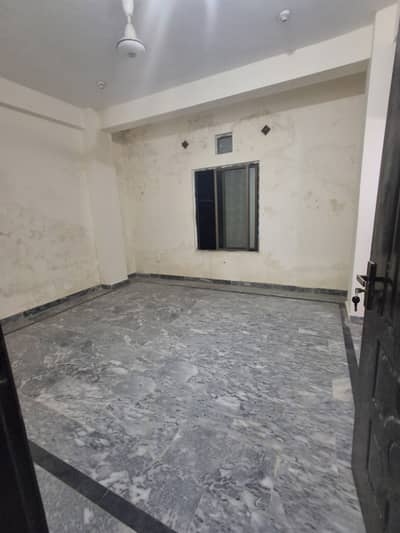 single room avaible for rent isb
