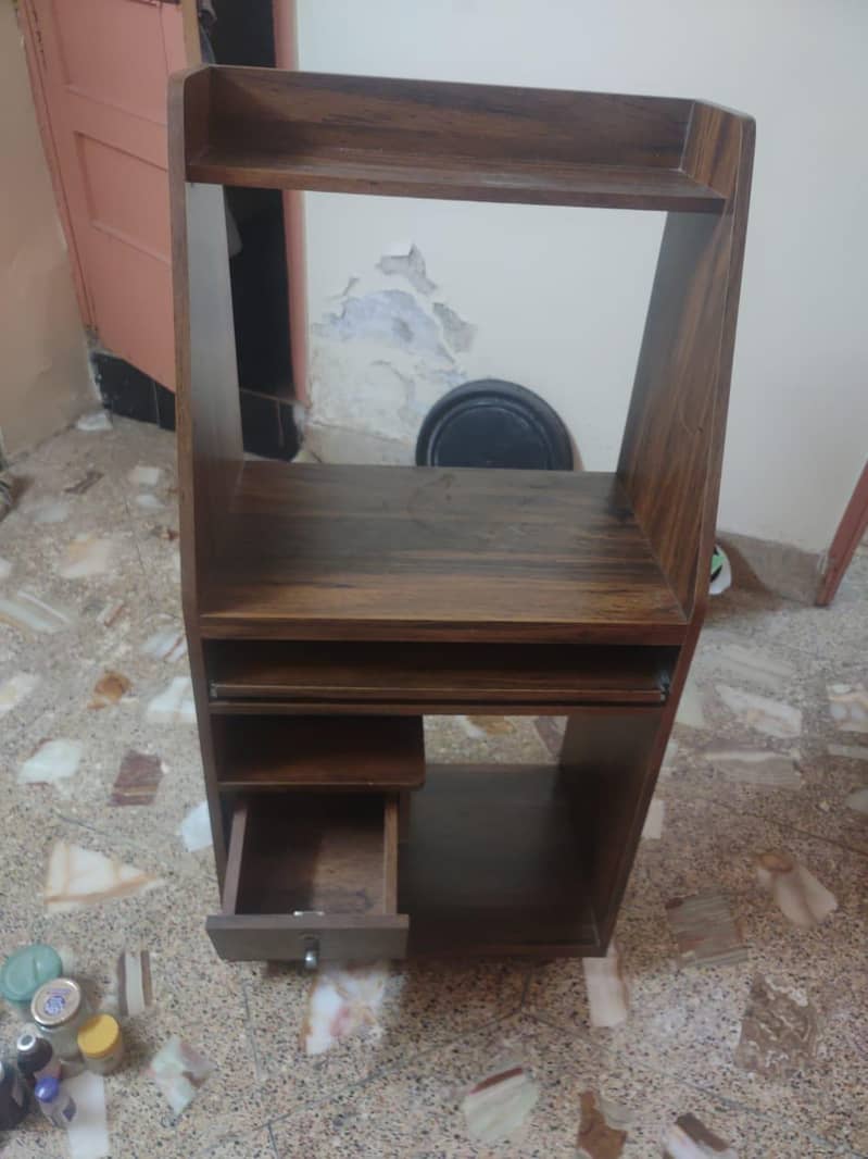 computer trolly 7