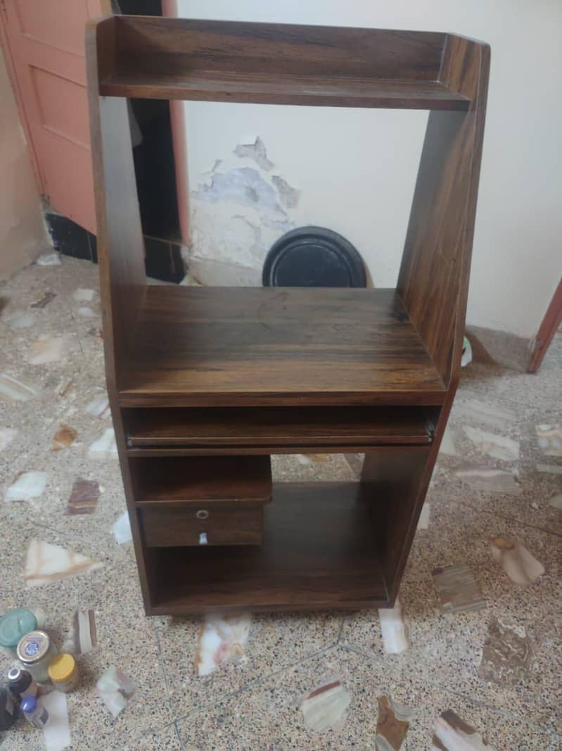 computer trolly 9