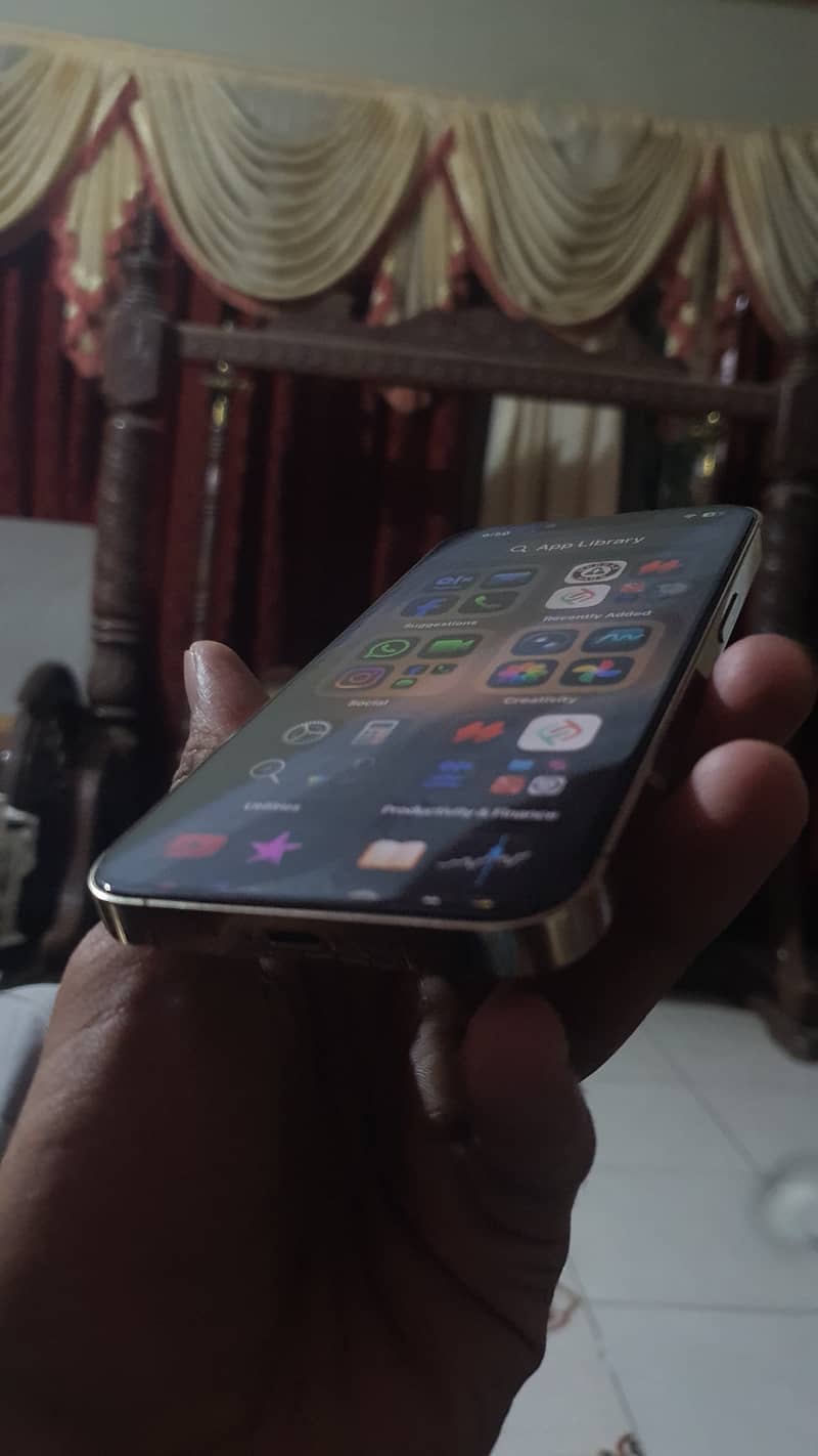 iPhone 13 Pro 3