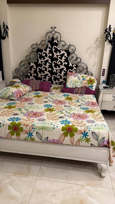 Sami solid Wood