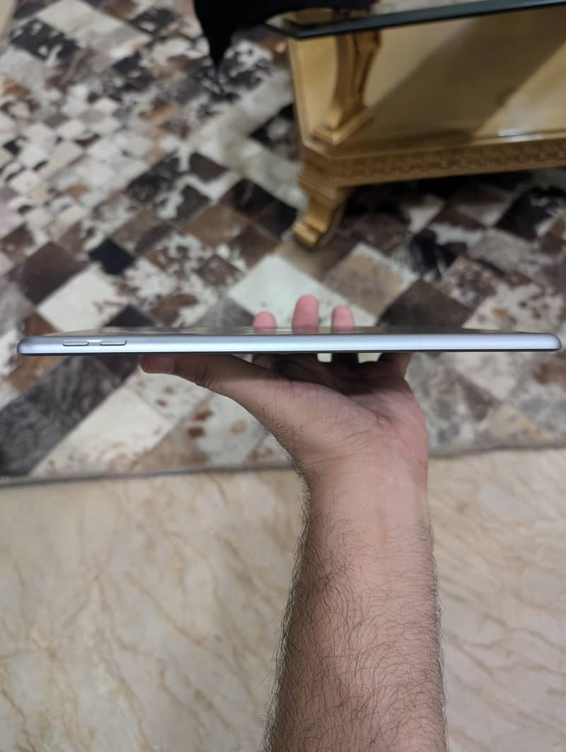 I Pad 6 Generation 2