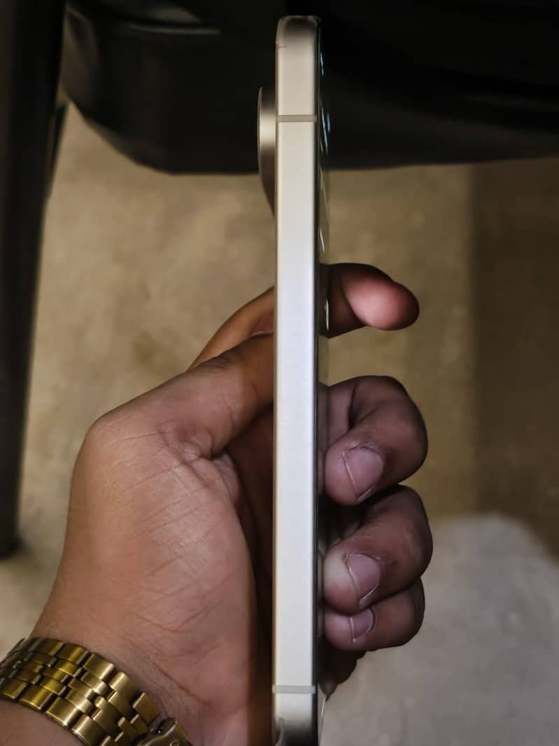 Google Pixel 9 4