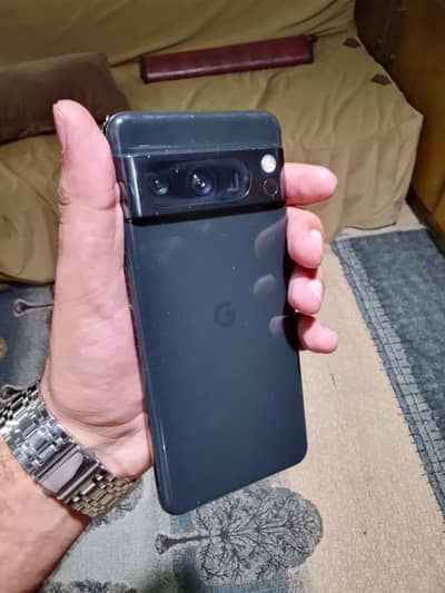 Google Pixel 8 Pro