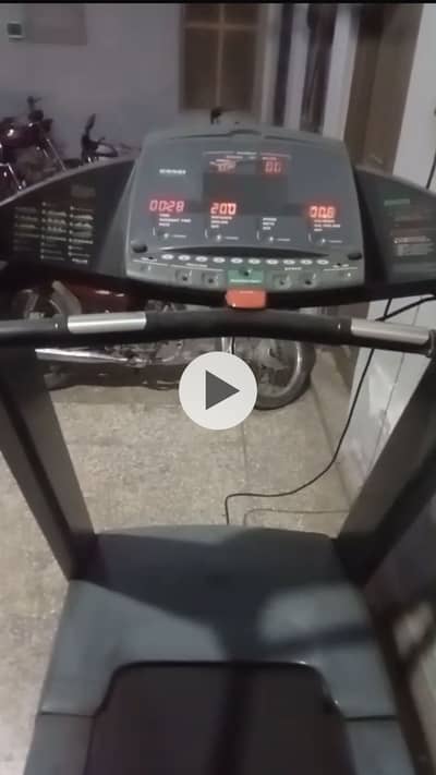 Running Machine / Treadmill for Sale