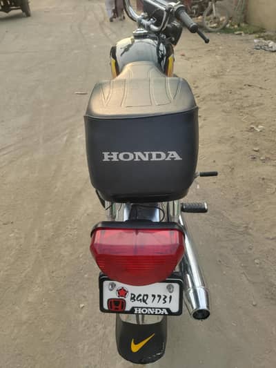 all new bike CD 70 black