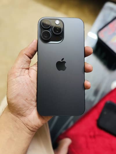 iPhone 16 Pro Max jv