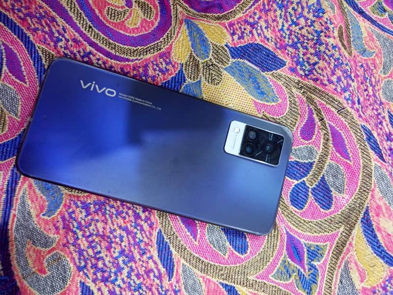 Vivo V21 1
