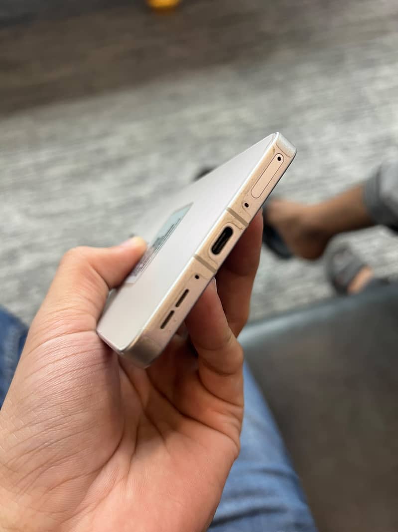 One Plus Ace 5 4