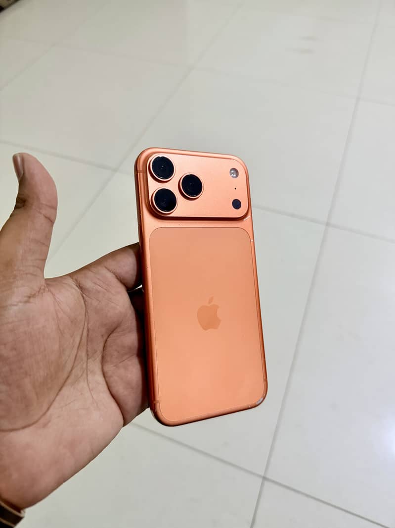 Apple iPhone 17 Pro Max 1