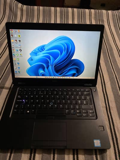 DELL LAPTOP FOR SALE – EXCELLENT CONDITION