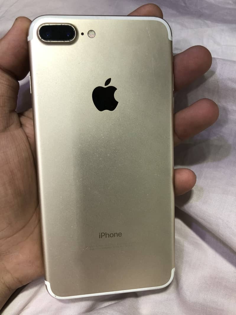 Apple iPhone 7 Plus 1