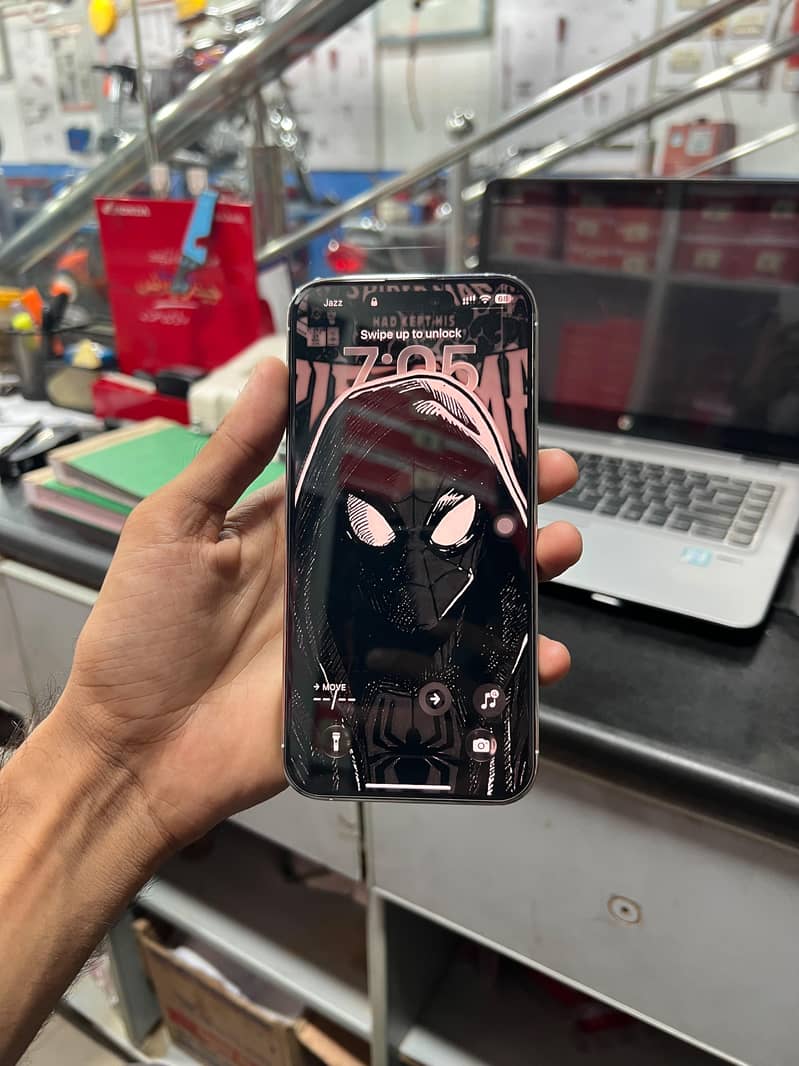 Apple iPhone 14 Pro Max 1