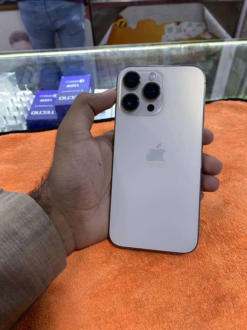 Apple iPhone 14 Pro Max 5