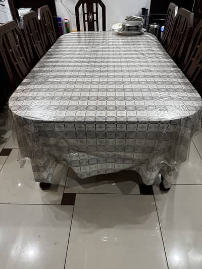 Dining table for sale
