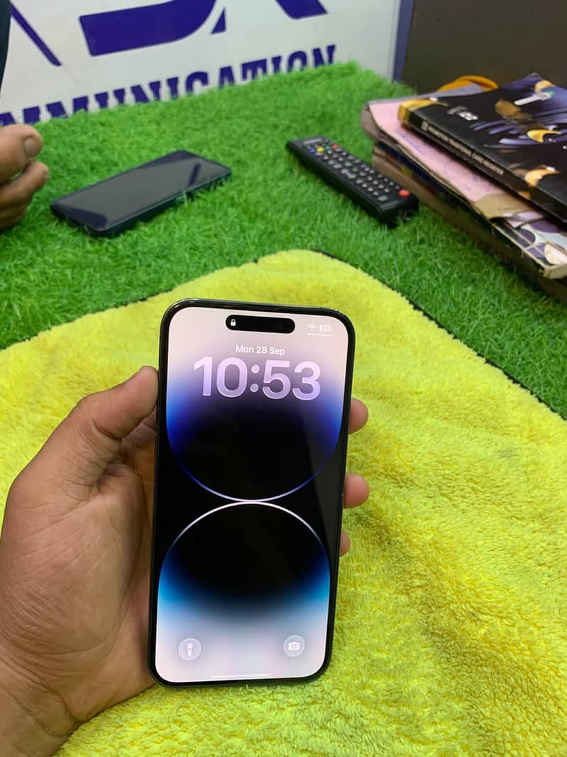 Apple iPhone 14 Pro Max 2