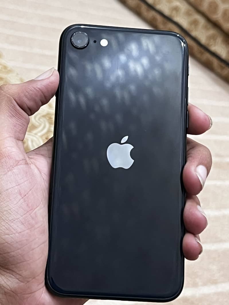 Apple iPhone SE (3rd Gen) 5