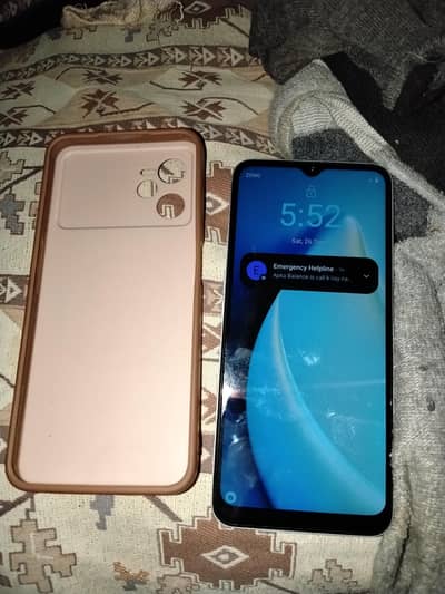 Realme C35