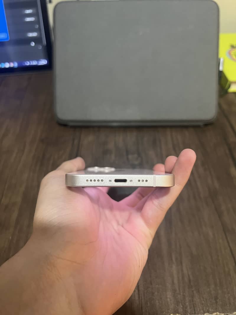 Apple iPhone 13 1