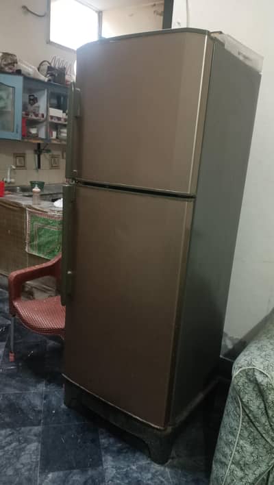 Haire Full Size Refrigerator Fridge Perfect Working Conditions good