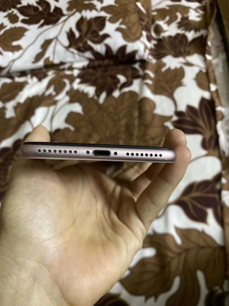 Apple iPhone 7 Plus approved 3