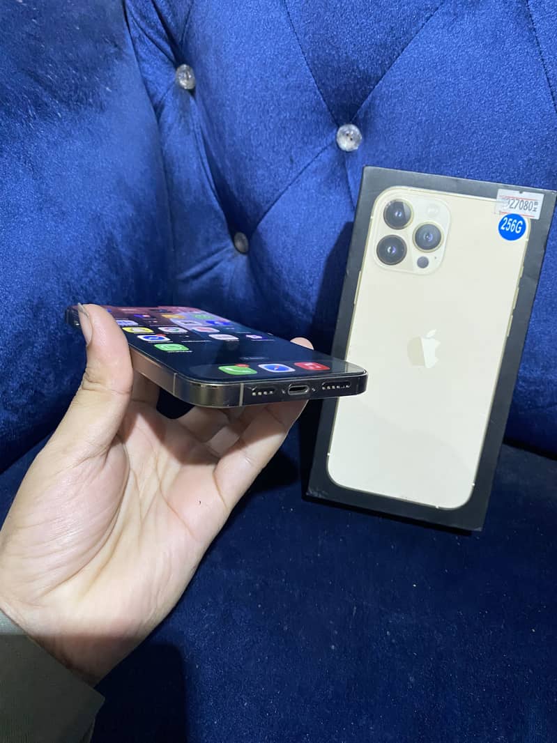 iPhone 13pro max 256 Box 3