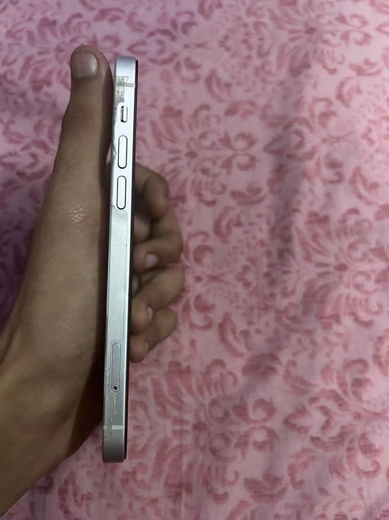 Apple iPhone 12 2
