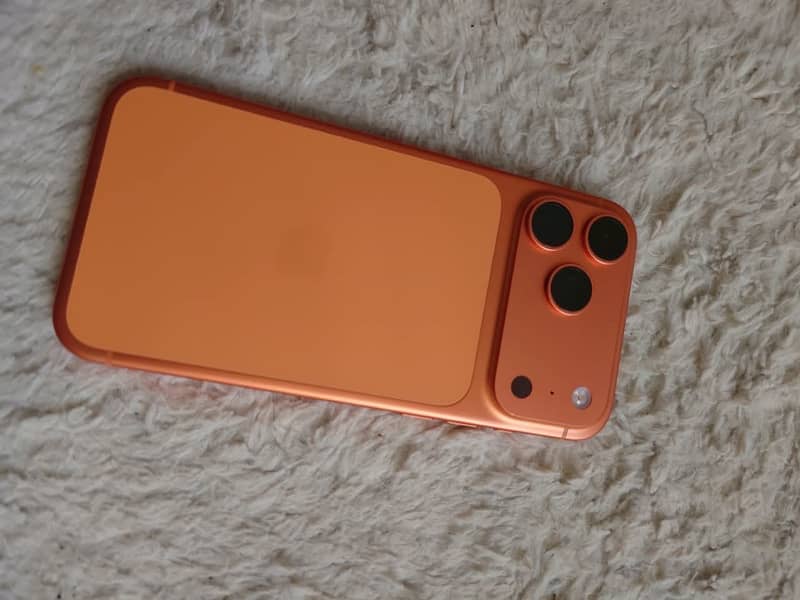 Apple iPhone 17 Pro Max 2