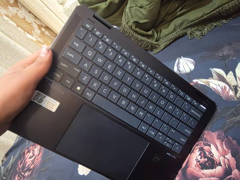 HP SPEECTOR X360 EVO 9