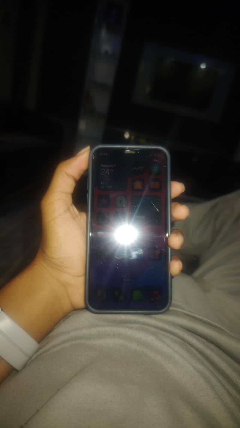 Apple iPhone XS 0