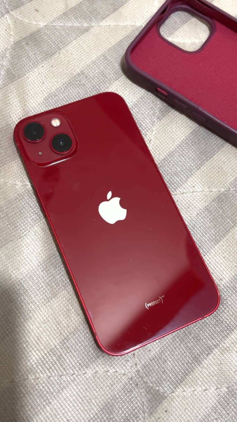 Apple iPhone 13 4