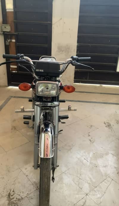 Honda CG 125 2024