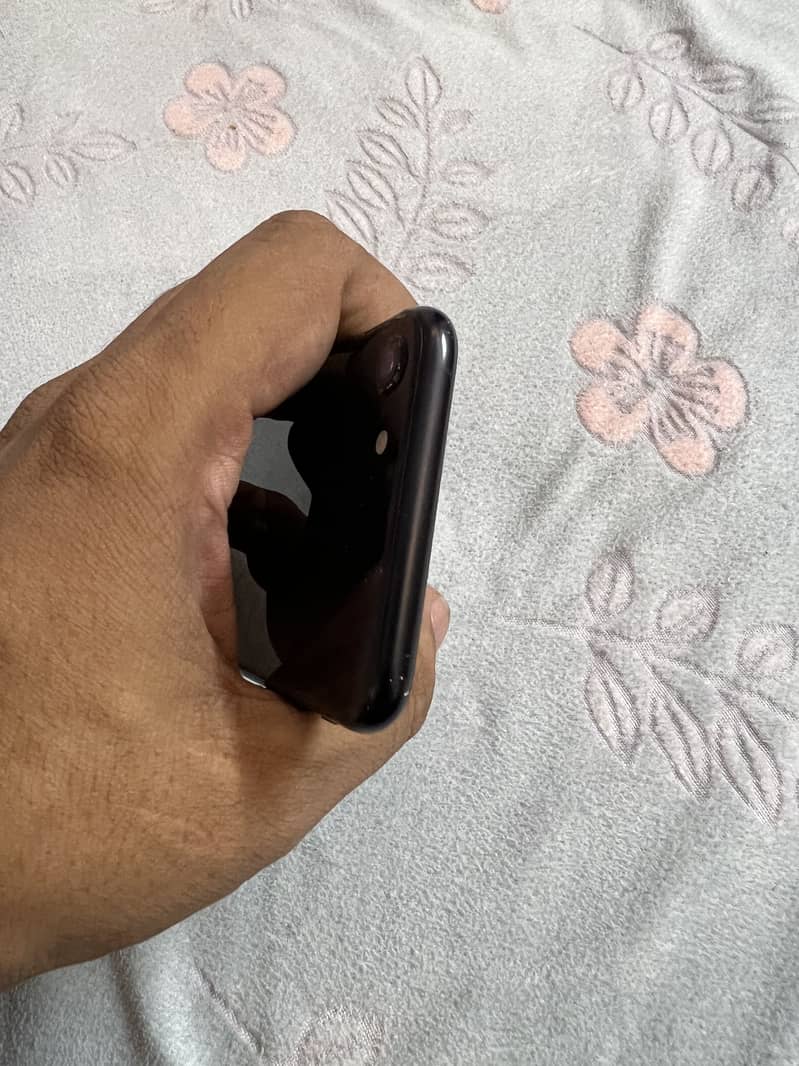 Apple iPhone SE 3