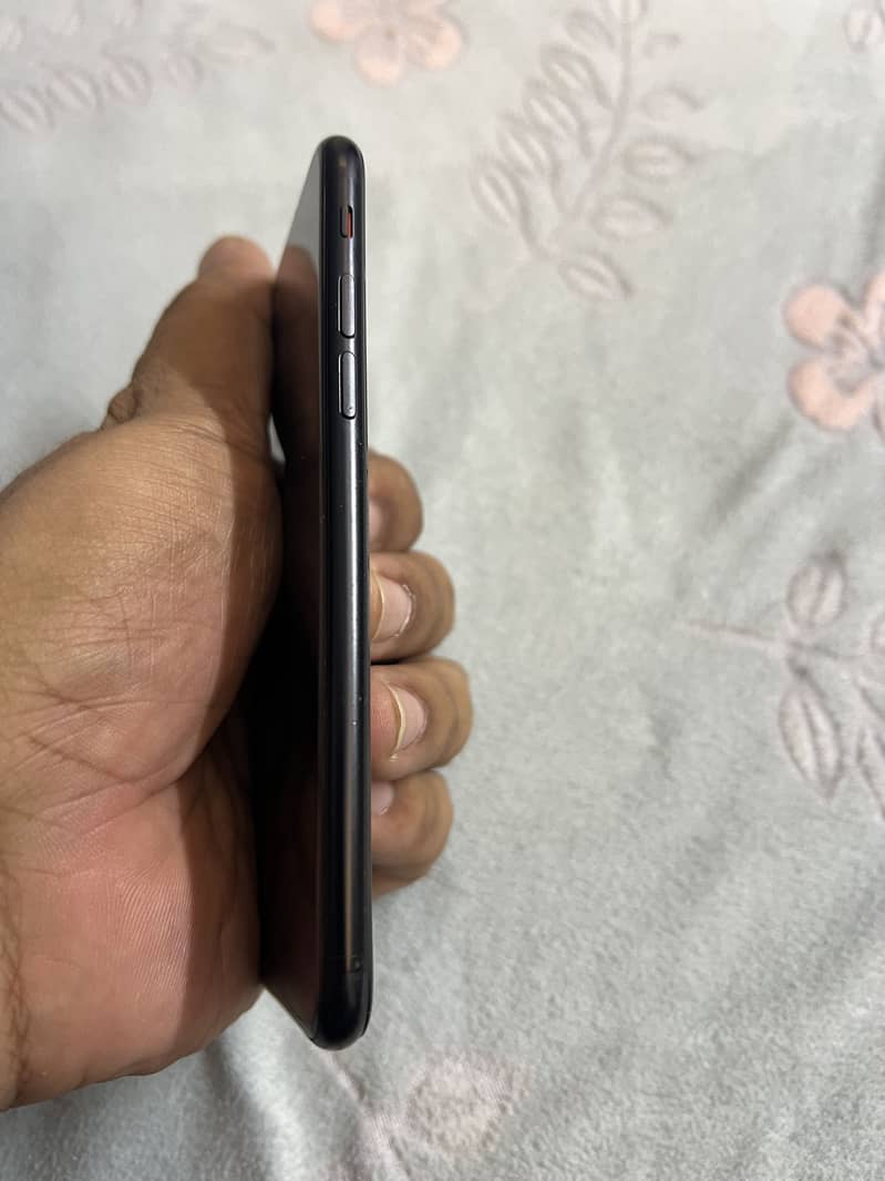 Apple iPhone SE 4