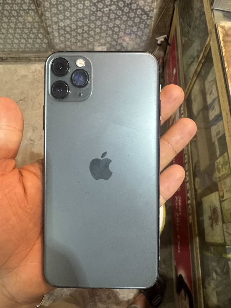 Apple iPhone 11 Pro Max 0