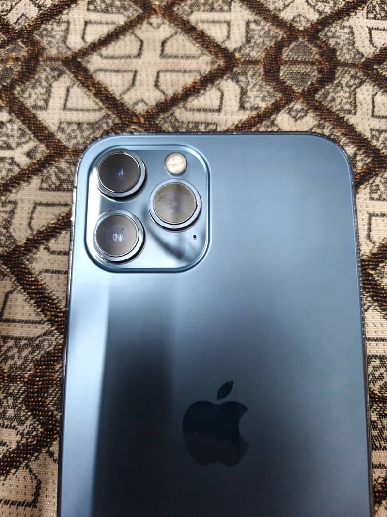 Apple iPhone 12 Pro Max 1