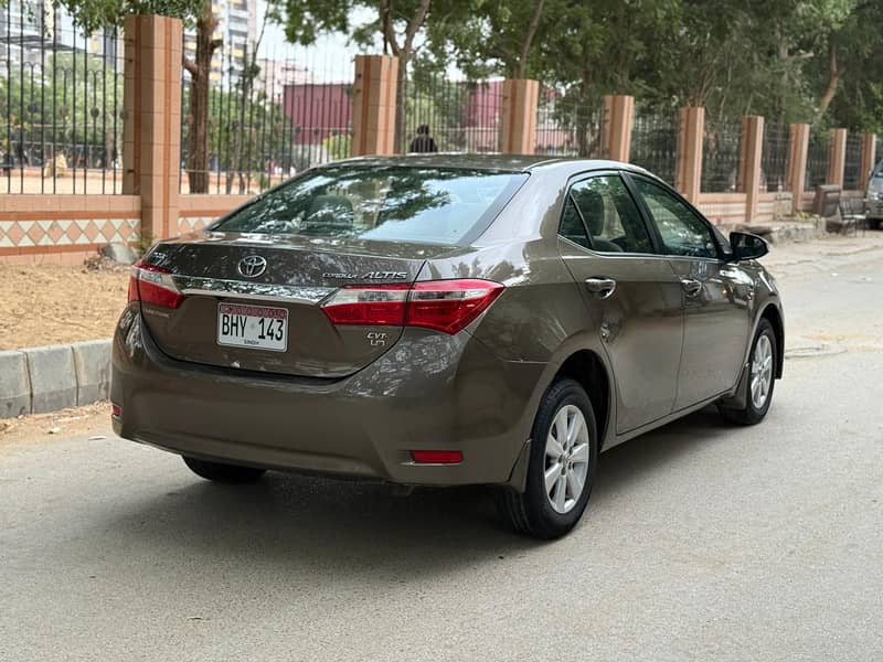 TOYOTA COROLLA ALTIS CVT-i 1.8 MODEL 2017 - Cars - 1119869956