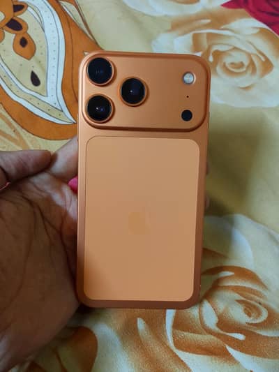 Apple iPhone XR convert to 17 with original housing