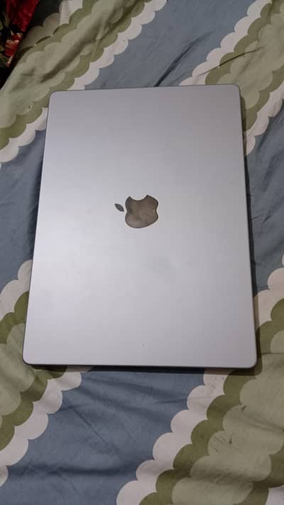 MacBook Pro 14" M1 Pro | 16GB RAM | 1TB SSD | 93% Battery
