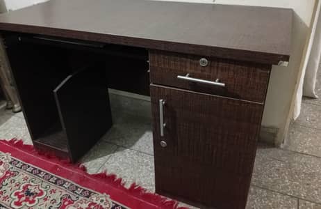 a new study table for sale