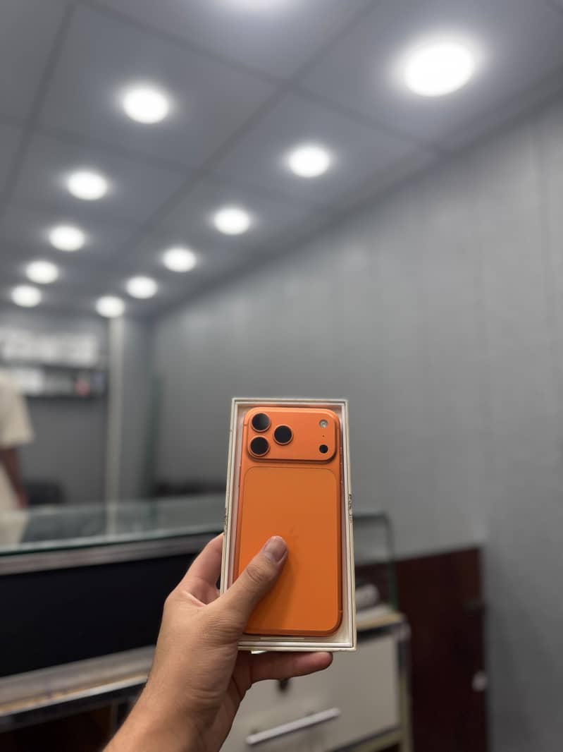 iPhone 17 pro max 0