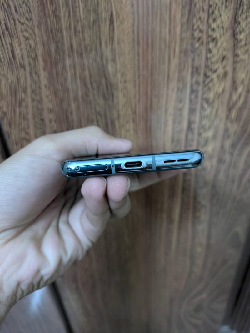 One Plus 9 Pro 4