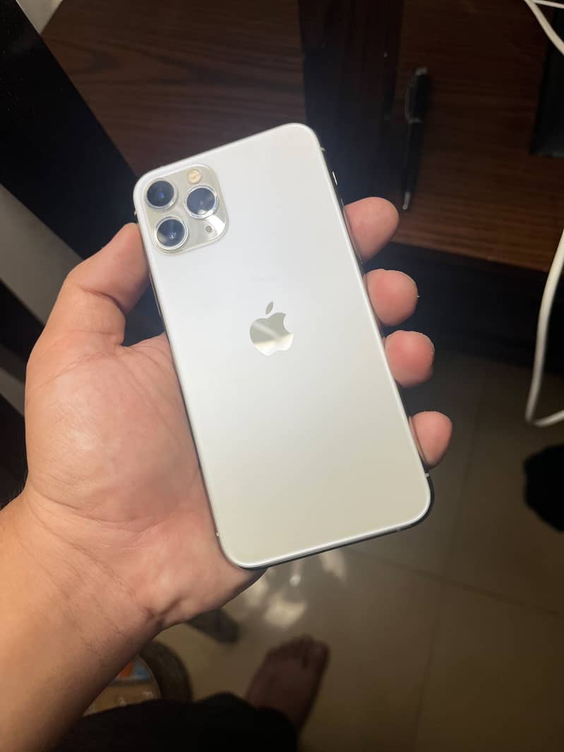 Apple iPhone 11 Pro 6